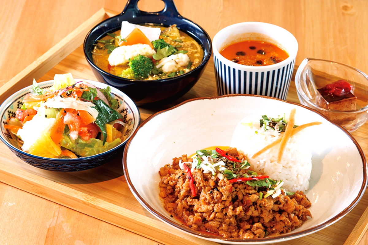 CoCo-Nuts 福岡・カフェ＆ダイニング｜ココナッツフクオカ｜ナッセ福岡