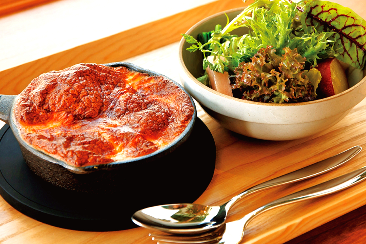 イン×1 テラス×3 YAKUIN 3 TERRACE（ヤクイン スリー テラス）｜UMAGA(ウマガ) 福岡の