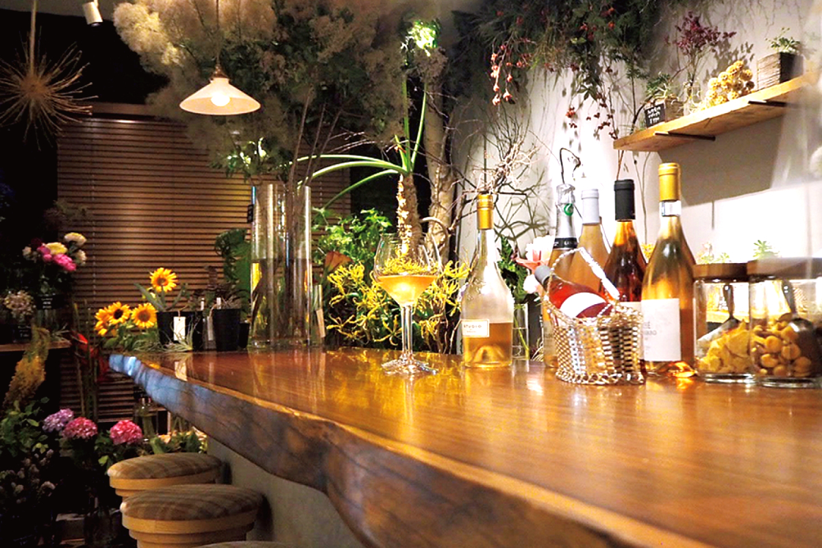 ロゼワインバー アヴァンローブ （rosé wine bar Avant l`aube）｜ナッセ福岡