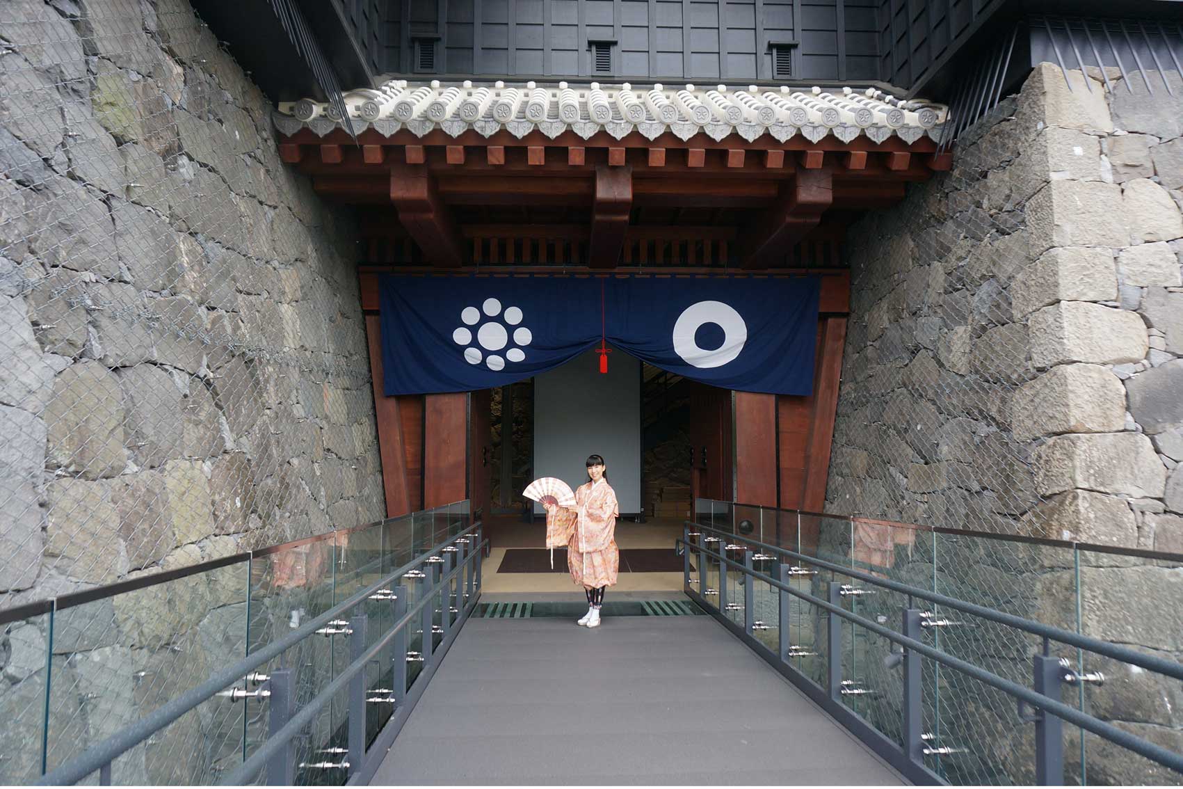 kumamotojo_entrance